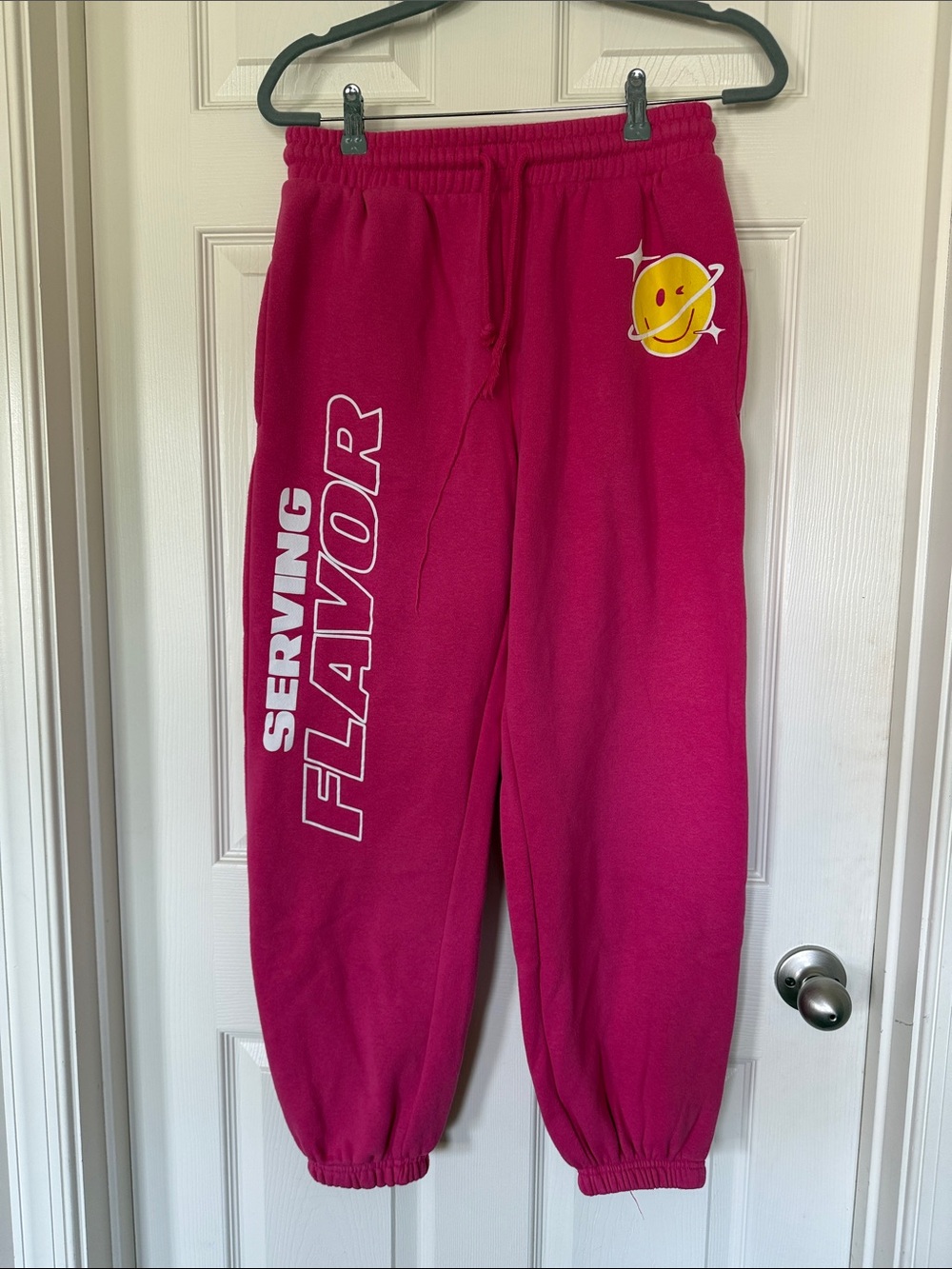 Women’s Poppi branded Hot Pink Graphic Sweatpants with Smiley Planet